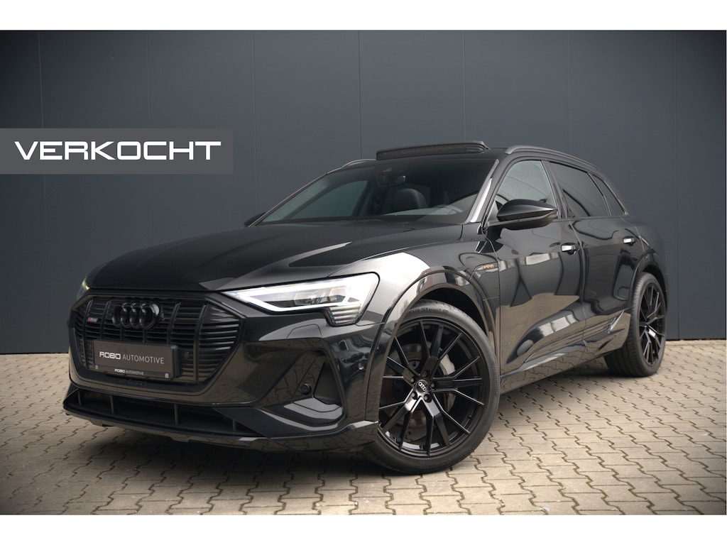 Audi E-tron e-tron 50 quattro Launch edition Black 71 kWh | Black Edition | Panoramadak | Memory Seat | Luchtvering | Adaptive Cruise Control | Keyless | Matrix LED | Trekhaak | Stoelverwarming | NAP | SOH 94,39%