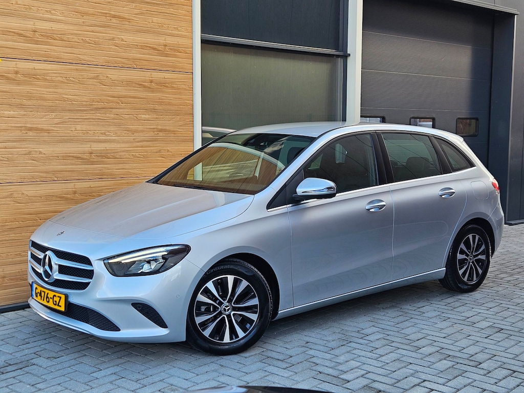 Mercedes-Benz B-klasse 180 Business Solution Plus Carplay Camera Navi LED