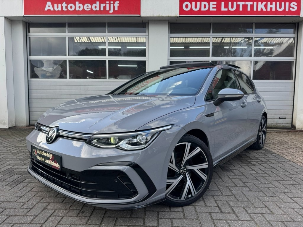 Volkswagen Golf 1.5 TSI R-Line Pano IQ.Light ACC harman/kardon App-Connect