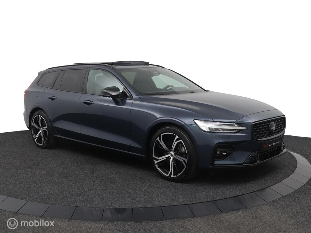 Volvo V60 2.0 B4 Ultra Dark | Pano | 360° | Harman Kardon | Adapt. Cruise | HUD | Keyless