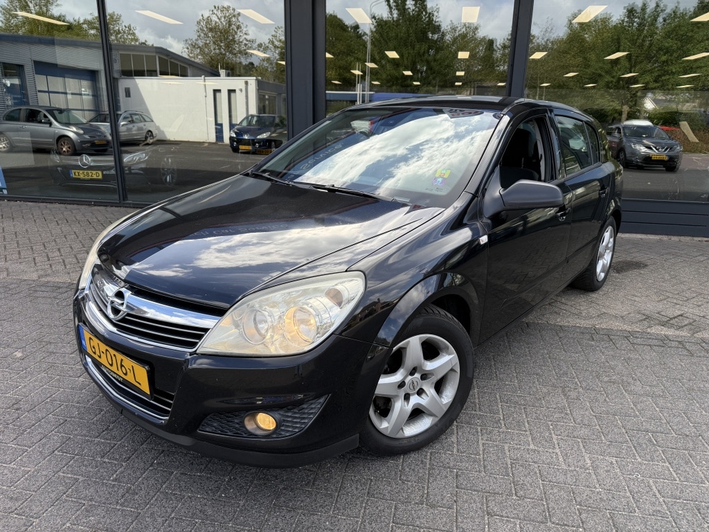 Opel Astra 1.6 Executive