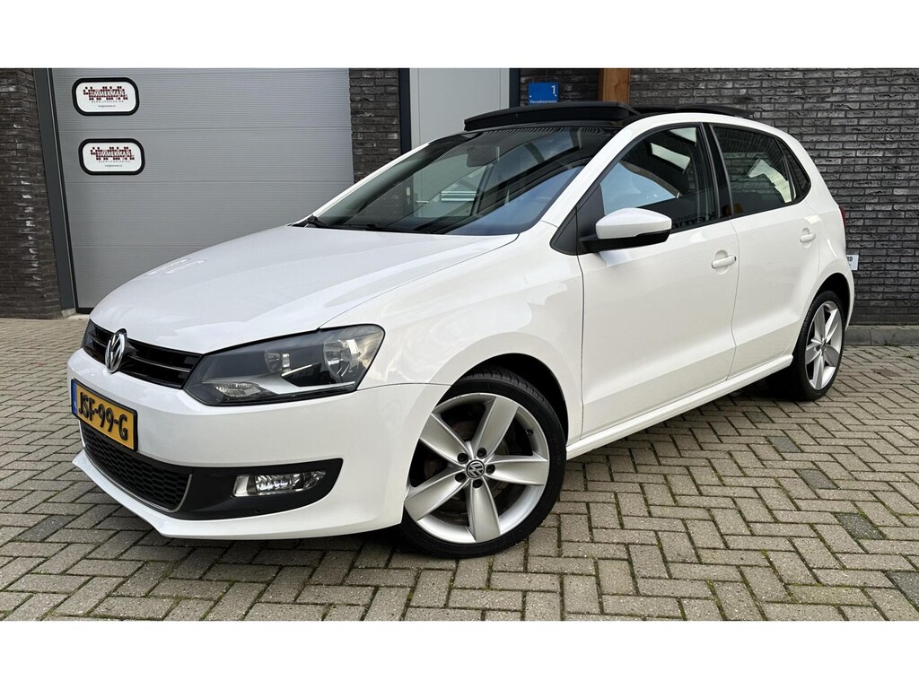 Volkswagen Polo 1.2 TSI Highline 105PK/PANO/DSG/NAVI/PDC/17'