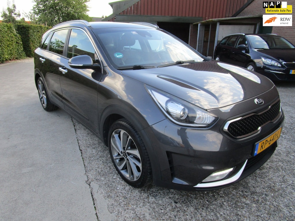 Kia Niro Hybrid 1.6 GDi DynamicLine cam navi leer 18inc mooi