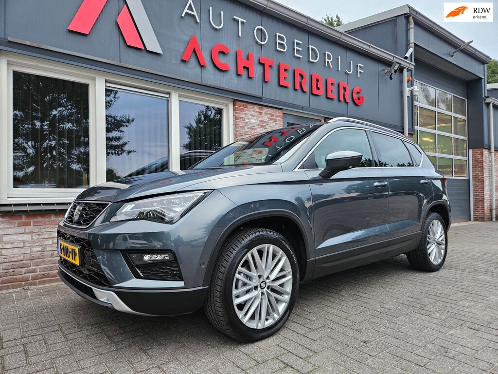 SEAT Ateca 1.5 TSI FR Business Intense Trekhaak! 150PK! LED! Schuif/Panoramadak! Carplay!