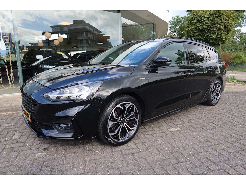 Ford Focus Wagon 1.5 150PK EcoB ST-Line AUTOMAAT All-Season I Trekhaak