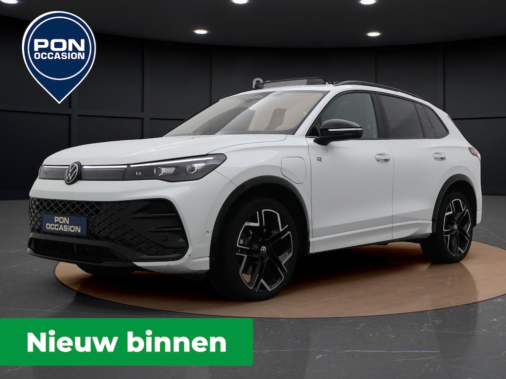 Volkswagen Tiguan 1.5 eHybrid R-Line | Pano dak | Trekhaak | 20" | Navigatie | Stoelverwarming |