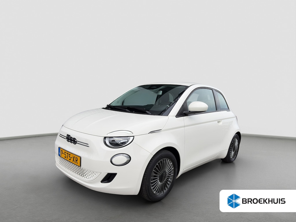 Fiat 500 Icon 118pk 42 kWh | SOH 93% |  Navigatie | Climate control | Bluetooth | LM Velgen | Cruise control | Regensensor | Verkeersborddetectie |