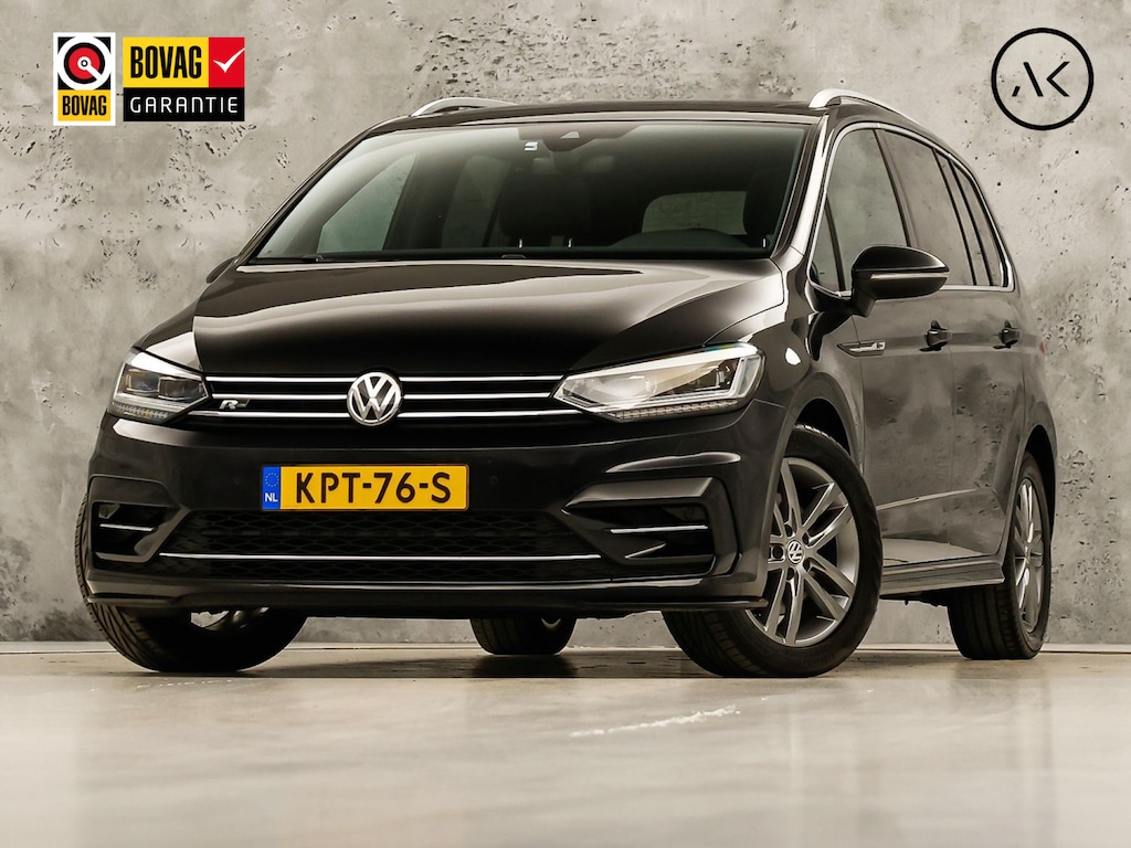 Volkswagen Touran 1.5 TSI R-Line Sport 7 Persoons 150Pk Automaat (2X R-LINE, PANORAMADAK, LEDER, APPLE CARPLAY, KEYLESS, SPORTSTOELEN, STOELVERWARMING, GETINT GLAS, NIEUWSTAAT)