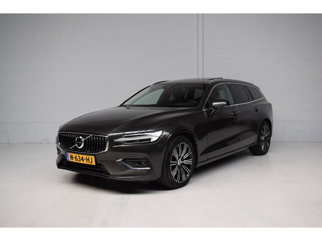 Volvo V60 2.0 B3 163PK AUT LEER / PANORAMADAK / EL.TREKHAAK / CARPLAY / ADAPT.CRUISE / BLISS / ON- CALL