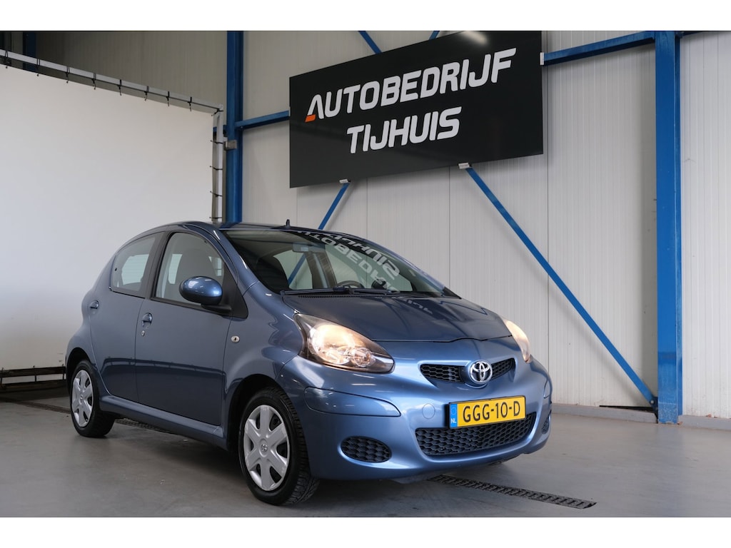 Toyota Aygo 1.0-12V Access 5 deurs - Airco.