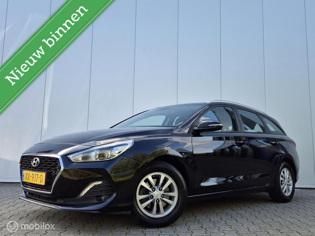 Hyundai i30 Wagon 1.0 T-GDI COMFORT/CAMERA/TREKHAAK/LED/15''LMV/CLIMATE/CARPLAY