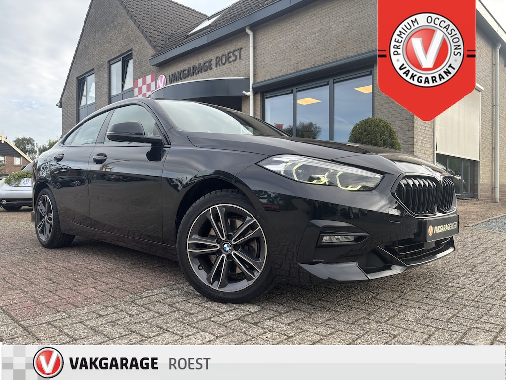 BMW 2-serie Gran Coupé 218i Executive Edition Automaat Panoramadak / Carplay / Camera