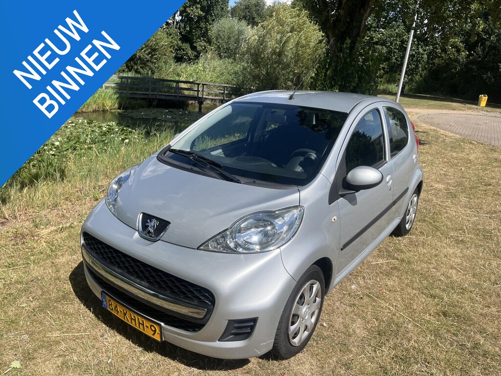 Peugeot 107 1.0-12V Sublime MOOI + GOED