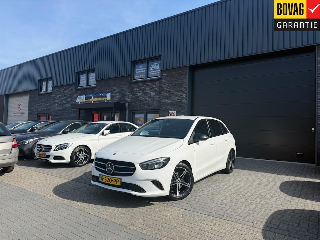 Mercedes-Benz B-klasse 200 Business Solution Luxury | 1E EIGENAAR | 3/6/12MND GARANTIE | AUTOMAAT | LED | CRUISE | DAB | NAVI | CARPLAY | TREKHAAK |