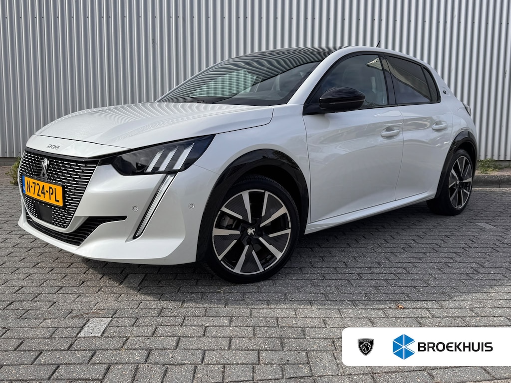 Peugeot e-208 EV GT Pack 50 kWh SOH 97,19% | Alcantara Interieur | Stoelverwarming | Camera | Apple Carplay / Android Auto | Adaptive Cruise Control | DAB ontvanger | Dodehoekdetectie met correctie | Extra getint glas