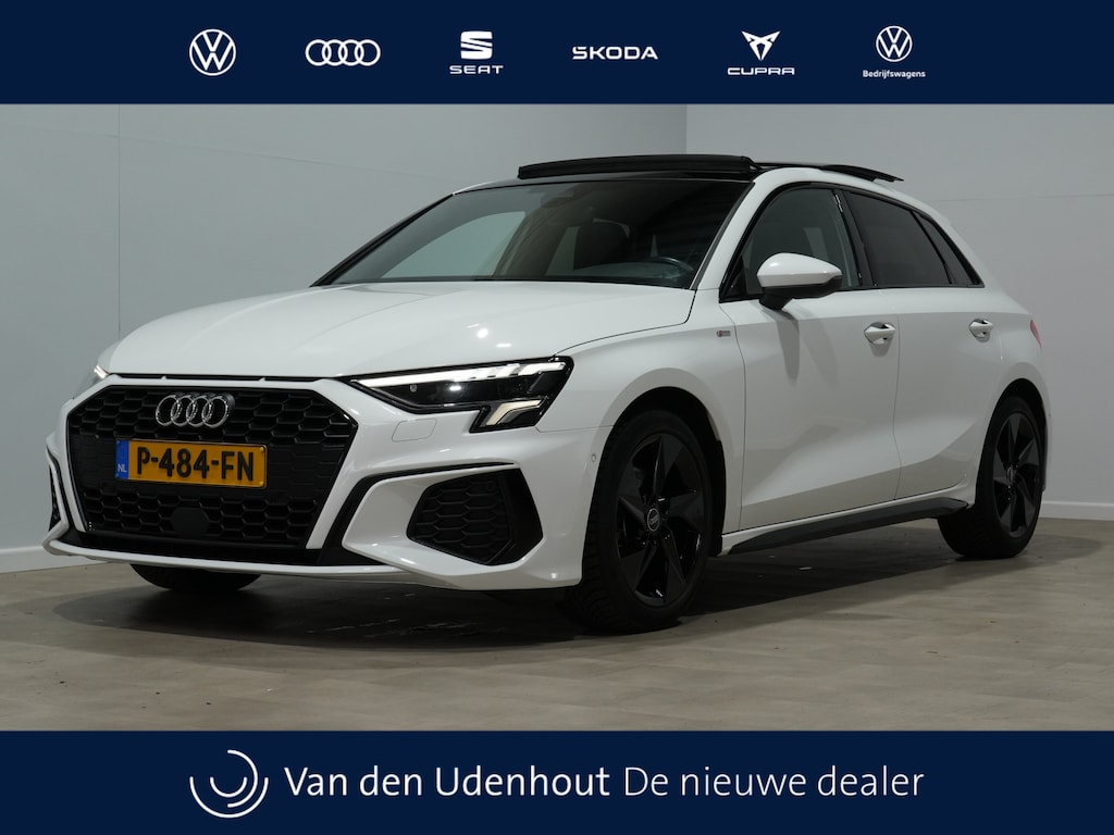 Audi A3 Sportback 30 TFSI 110 pk S-Tronic S edition Panoramadak, Navigatie, Parkeerhulp, Navi, 34