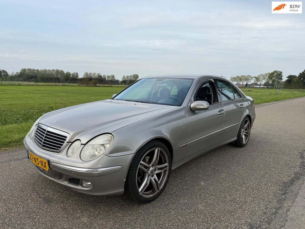 Mercedes-Benz E-klasse 320 Avantgarde Geen APK !Lees tekst