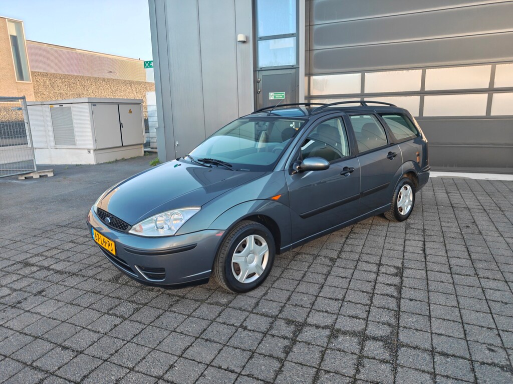 Ford Focus Wagon 1.4-16V Cool Edition,Airco,Nieuwe koppeling,Distr vervangen,isofix