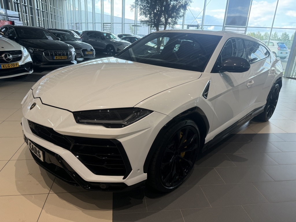 Lamborghini Urus 4.0 V8 | Akra |23 Inch | Ceramic | wrap