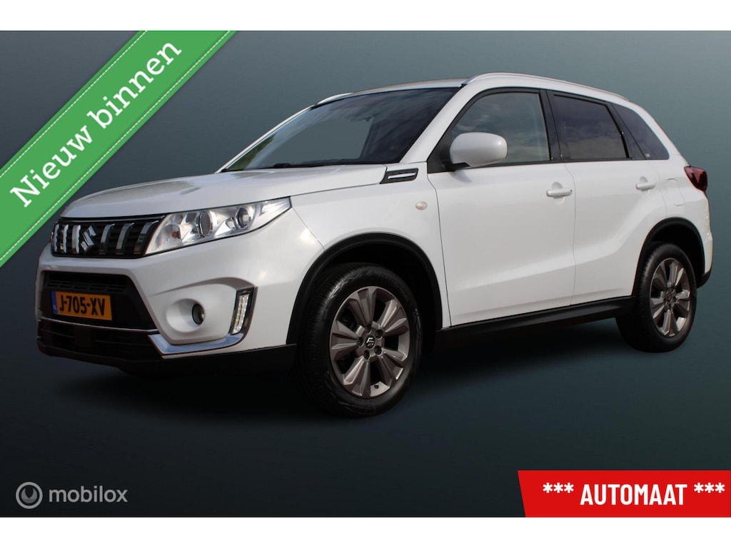 Suzuki Vitara 1.0 Boosterjet Select Automaat, Donker glas, Navigatie, App connect, Cruise, Clima, Pdc + Camera, Wit metallic