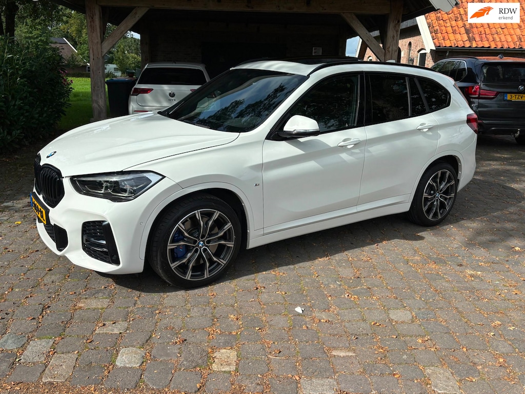 BMW X1 SDrive18i High Executive Edition M pakket