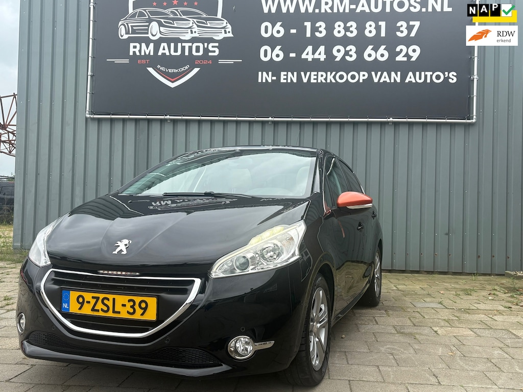 Peugeot 208 1.2 PureTech Roland Garros