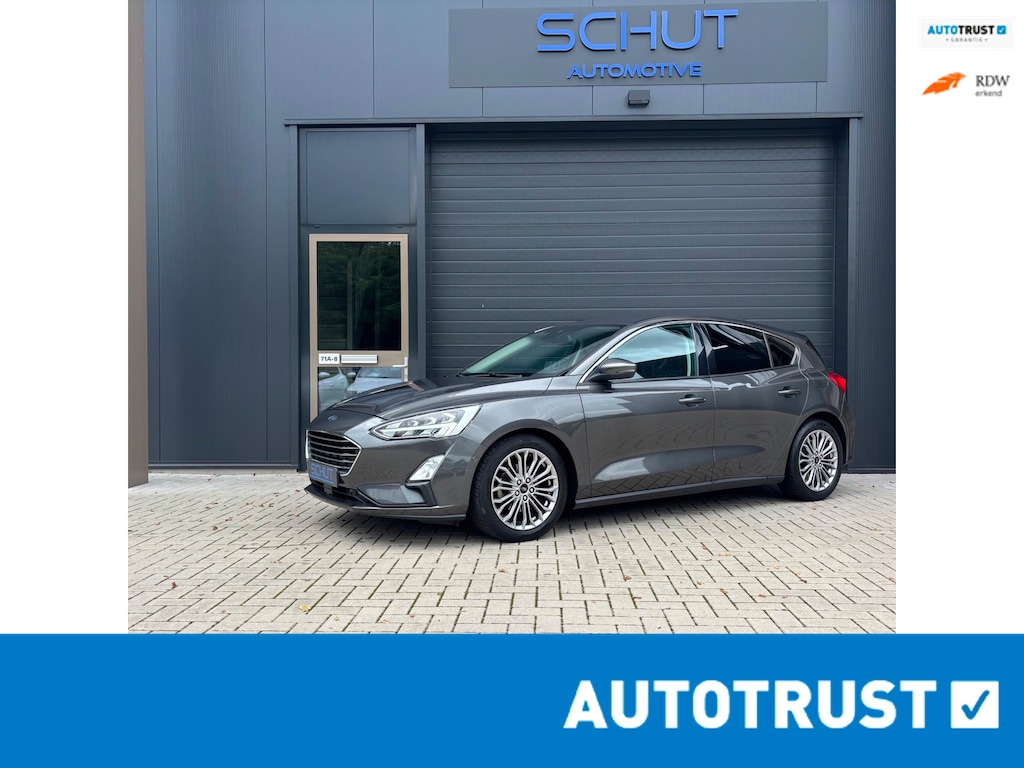 Ford Focus 125pk Titanium Business FULL LED | HUD | 17INCH |CARPLAY | NAVI | STOEL + STUURVERWARMING | LANE ASSIST