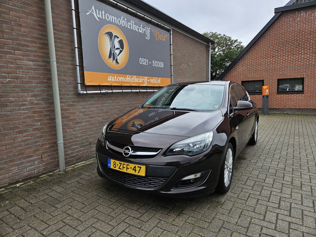Opel Astra 1.4 Turbo Business +