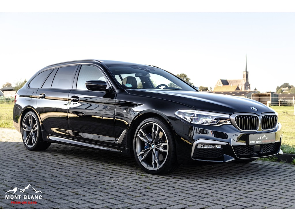 BMW 5-Serie Touring 530d xDrive|M-pakket|Pano.|360° cam.|HUD|Trekhaak