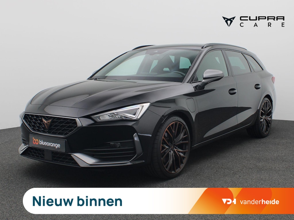 CUPRA Leon Sportstourer 1.4 e-Hybrid VZ Performance 245PK DSG SOH 89,6%, Trekhaak, Adaptieve Cruise Control, Keyless, 19" LM Velgen, Side Assist, Stoel-Stuurverwarming, Voorruitverwarming