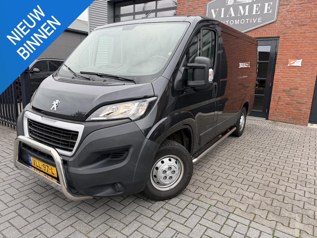 Peugeot Boxer 330 2.2 BlueHDi 120 L1H1 Premium