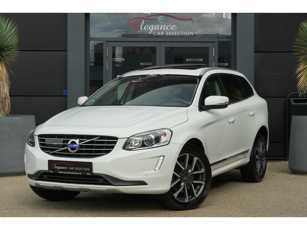 Volvo XC60 2.0 D3 FWD Summum | 150PK | Pano | Leder | Camera | Trekhaak Deze Volvo XC60 D3 Summum is een bijzonder complete en comfortabele SUV waarin de kenmerkende Scandinavische kwaliteit van Volvo uitstekend samenkomt met luxe, veiligheid en praktische bruikb