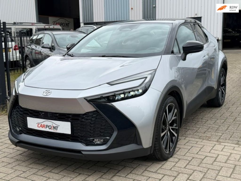Toyota C-HR / C-HR+ 1.8 Hybrid 140 First Edition Pano LED Full options!