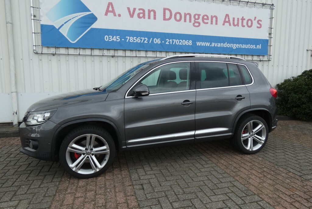 Volkswagen Tiguan 2.0 TSI R-Line 4MOTION Automaat,Pano,Camera,Trhaak,Led