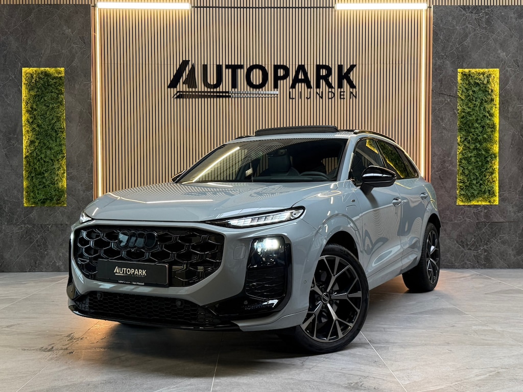Audi Q3 1.5 e-hybrid 3X S-LINE |PANO|SONOS|HuD|360CAM|MEMORY|KEYLESS|FABRIEKSGARANTIE 2030|DODEHOEK|SFEERVERLICHTING|20 INCH|VOL!