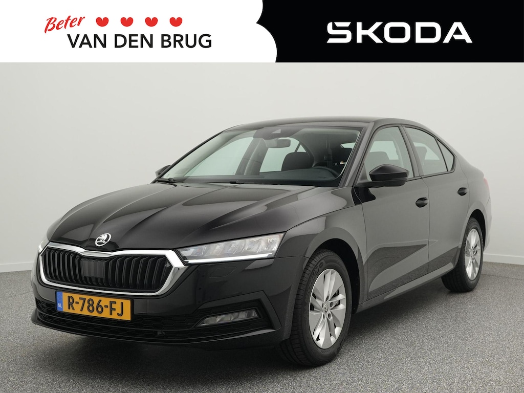Skoda Octavia 1.0 TSI 110pk Ambition | Stoel- & stuurverwarming | Cruise control | Parkeersensoren |