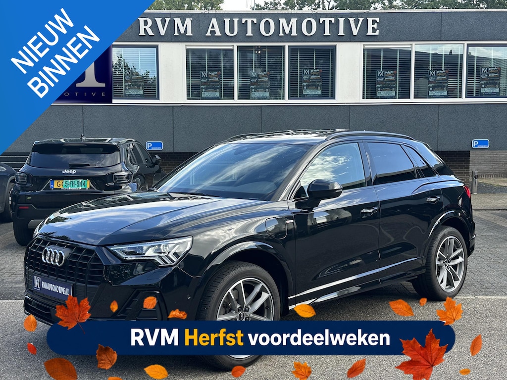 Audi Q3 45 TFSI e S edition 3X S LINE VAN: 39.900,- VOOR: 36.877,- UW HERFST VOORDEEL: 3.023,- | BLACK OPTIC| RIJKLAARPRIJS INCL. 12MND BOVAG | ELECTR STOELEN | PANORAMADAK | ADAPTIVE CRUISE | DODE HOEK | MEGA VOL