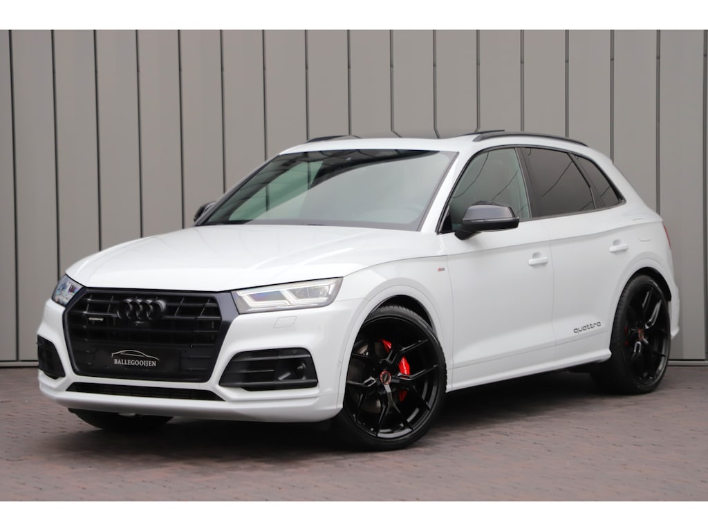 Audi Q5 55 TFSI e quattro Competition | 367PK | Luchtvering | Keyless-go | Pano | Sfeerverlichting | Acc | Virtual-cockpit | Standkachel | 2020.