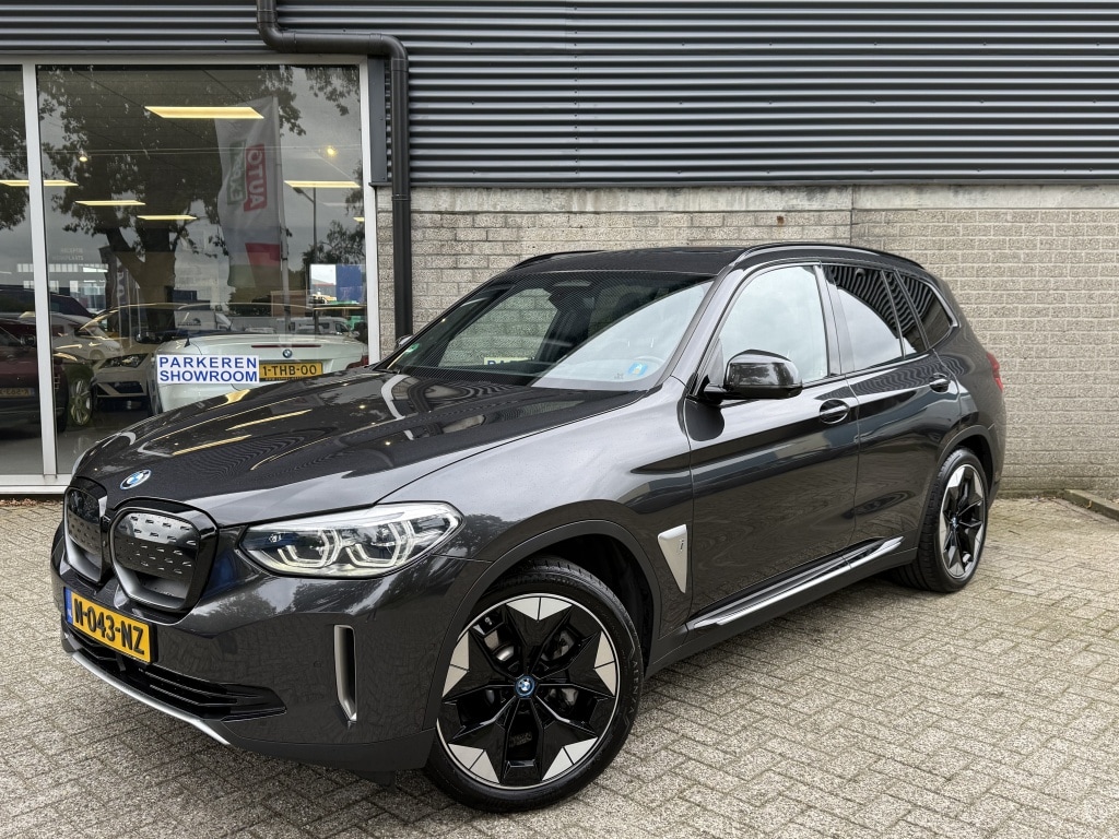 BMW iX3 High Executive Carplay/Trekhaak/Pano/Harman Kardon