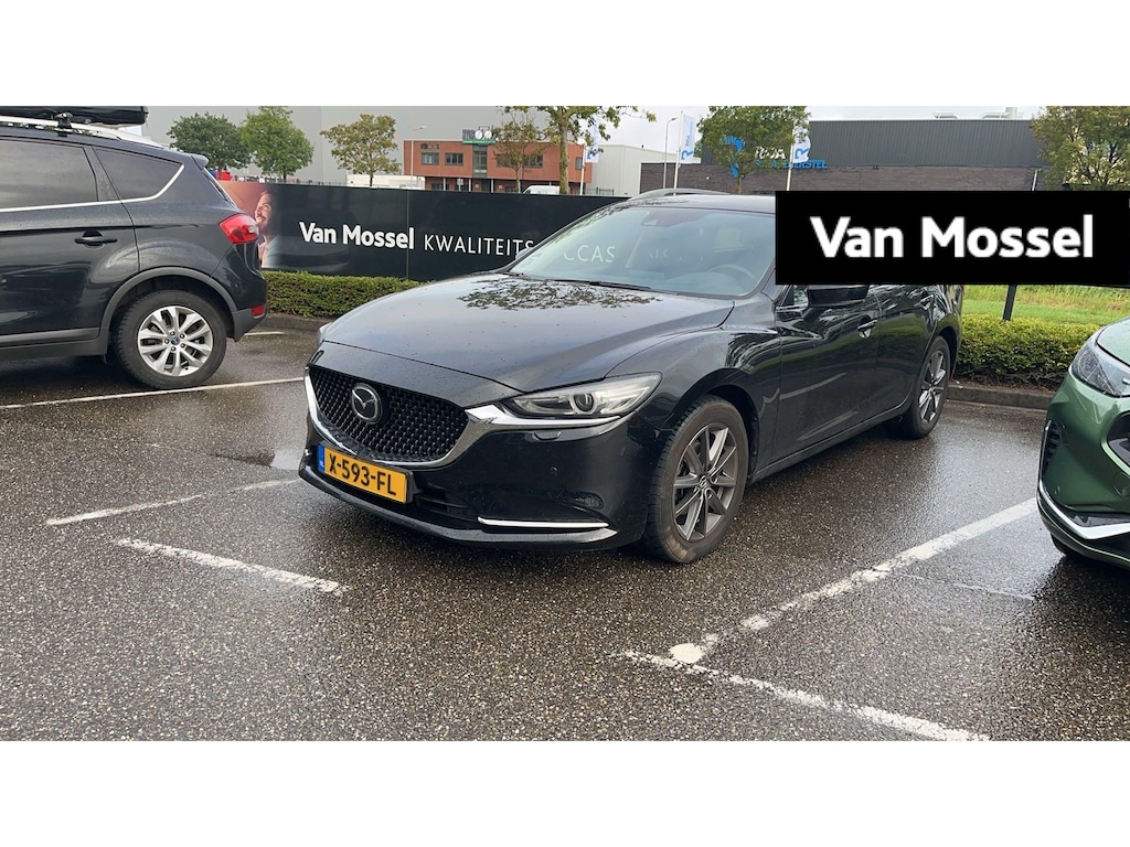Mazda 6 Sportbreak 2.0 SkyActiv-G 165 | Climate Control | Adaptive Cruise Control | Trekhaak | Stoel- en Stuurverwarming | Head-up Display | Achteruitrijcamera | Dodehoekdetectie | Navigatie | Apple Carplay/ Android Auto |