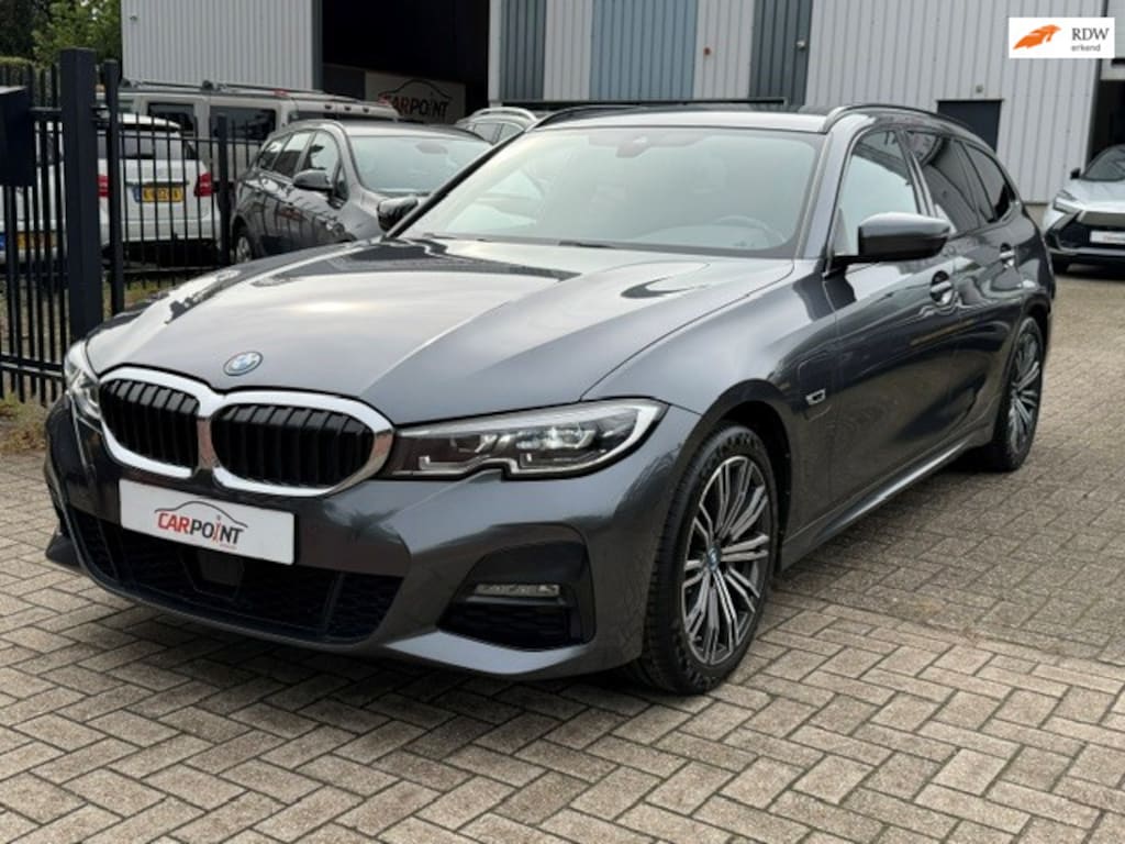 BMW 3-Serie Touring 330e Executive M Sport Leer Navi Clima Cruise