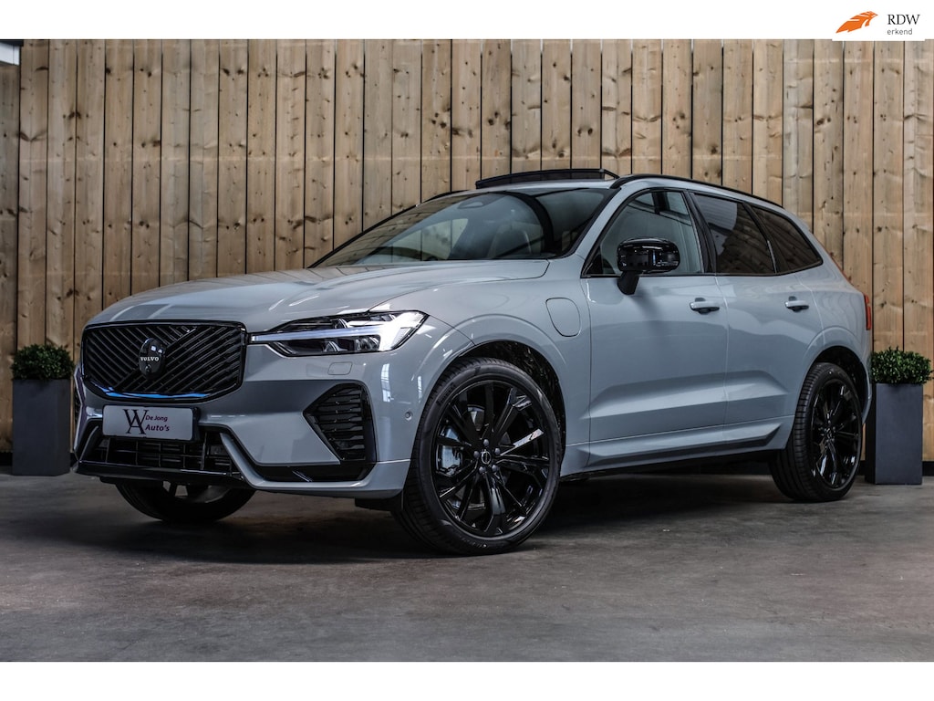 Volvo XC60 2.0 T8 Plug-in hybrid AWD Ultra Black Edition *B&W*Pano*Massage*Luchtvering*