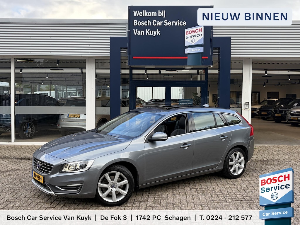 Volvo V60 2.0 T4 Nordic+ / Luxury / NL-Auto / Dealer-Onderhouden / Vol-Leder / Schuif-Kanteldak / Standkachel / Xenon / Elektr.-Stoelen met Geheugen / Radio-Bluetooth / Navi / Camera / Stoelverwarming / ELKTR-Pakket / Trekhaak / PDC V+A / 17'' LMV / All-Season / ENZ.