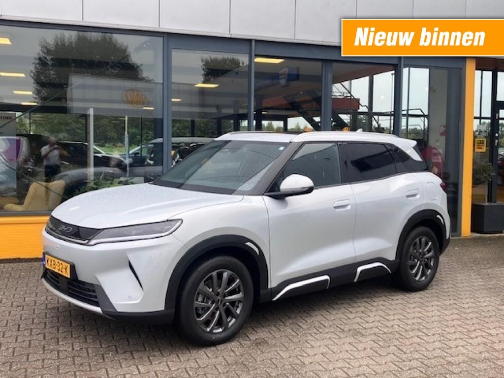 BYD Atto 2 1.5 DM-i Boost - Panoramadak - leer - 360 camera - verw. stoelen/stuur - rijklaar!