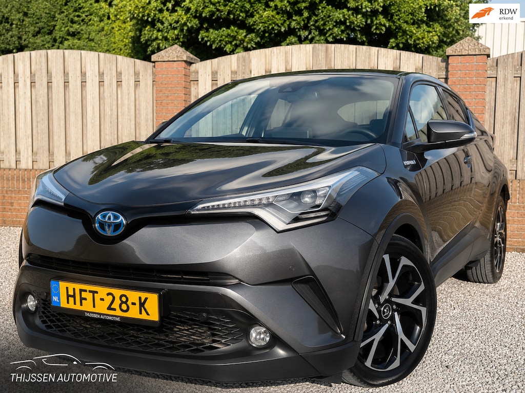 Toyota C-HR / C-HR+ 1.8 Hybrid Active STOEL STUUR VERWARMING CLIMATE CONTROL AUTOMAAT P CAMERA LICHTMETALEN VELGEN