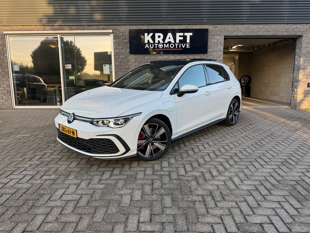 Volkswagen Golf 1.4 eHybrid GTE | PANO | Head-up | IQ Light | Ambient | Adap. Cruise | 18 Inch |