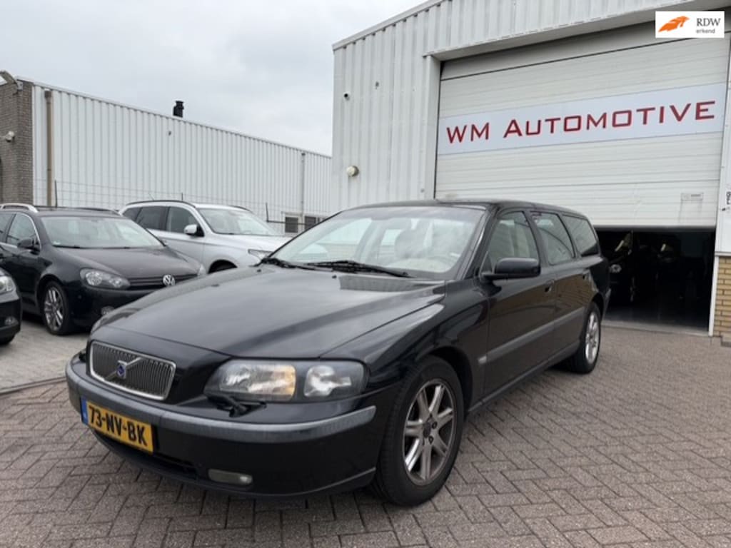 Volvo V70 2.4 AUTOMAAT APK T/M 25-4-2027