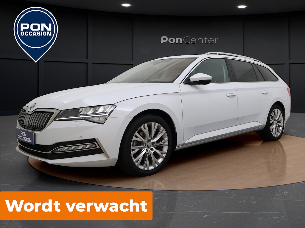 Skoda Superb Combi 1.4 TSI iV Edition Plus | Camera | Side Assist | ACC | Elek. Achterklep | Elek. Stoel | Stuur-/Stoelverwarming V+A | 18'' |