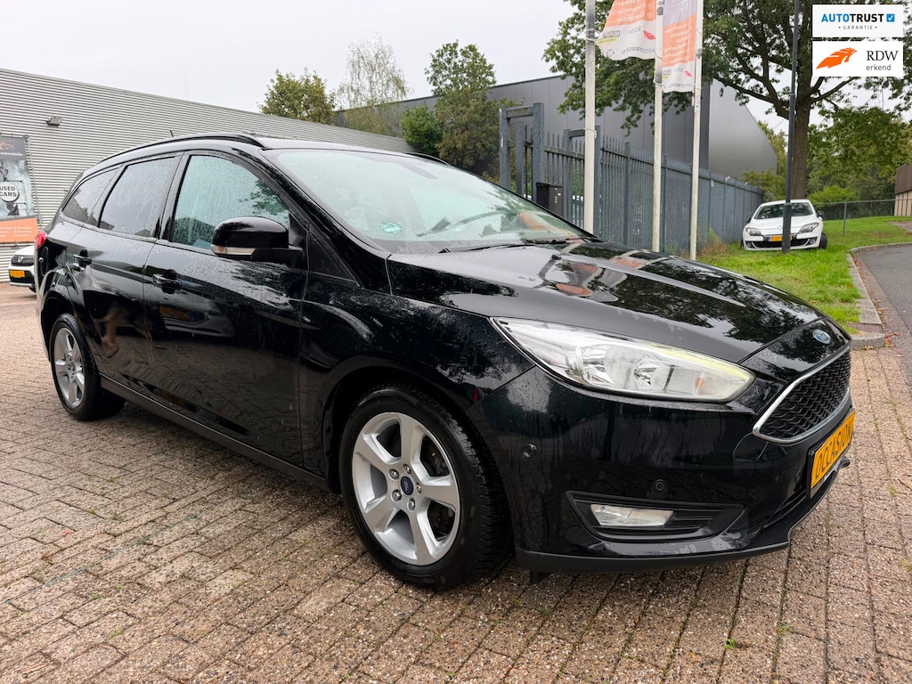 Ford Focus Wagon 1.0 EcoBoost Titanium Business 1e eigenaar, 67.520 km, cruise, clima, stoel en stuur verwarming, pdc, navi etc