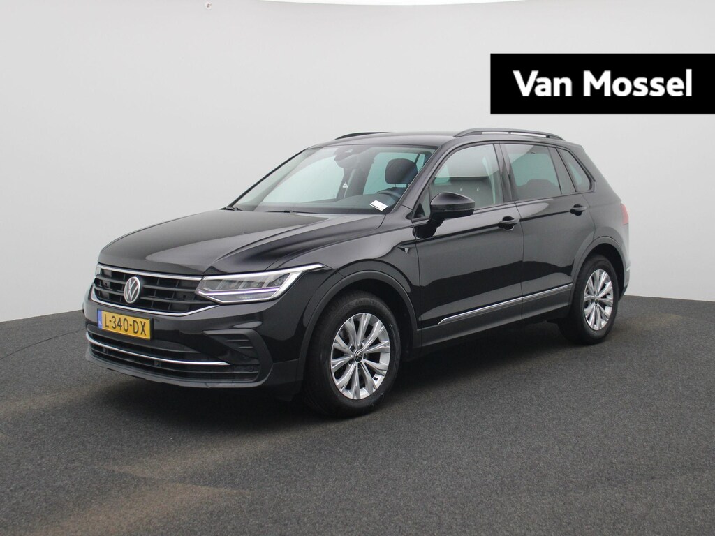 Volkswagen Tiguan 1.5 TSI Life 150 PK| Origineel Nederlands | Apple Carplay | Parkeersensoren | 17 Inch Velgen | Radio DAB+ | LED Koplampen | LED Achterlichten
